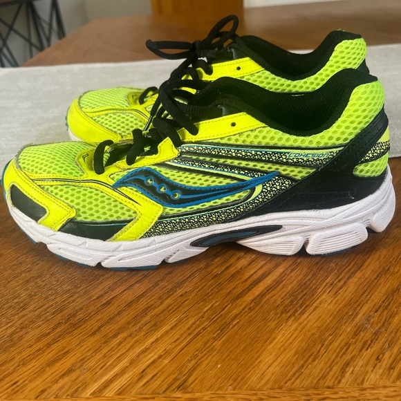 Saucony Cohesion 9 Kids Running Shoes - Neon Yellow and Black Size 7 - Picture 5 of 6